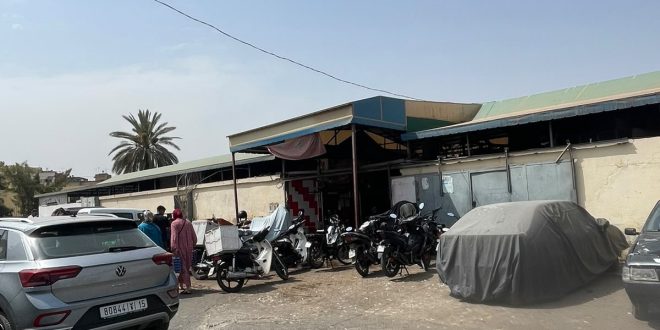 فاس … شبهات حول ذبح الدجاج خارج الضوابط بالسوق النموذجي بحي القدس .